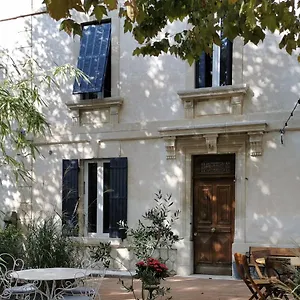https://maison-d-alys-entre-luberon-et-alpilles.fr-provencehotel.com